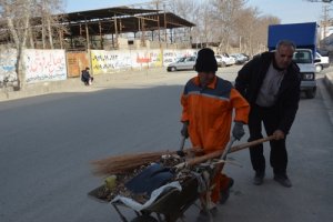 مرحله ای از اجرای طرح جمعه های جهادی شهرداری ملارد  دوازدهم اسفند ماه 