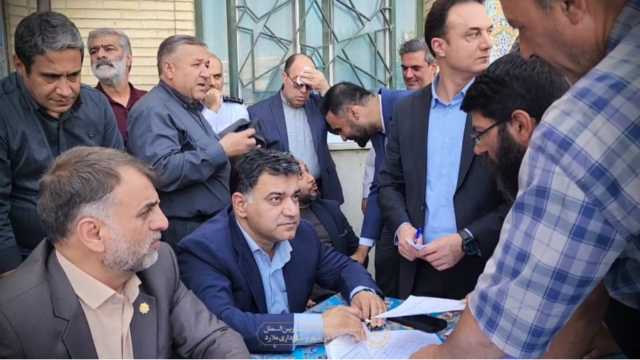 برپایی میز خدمت مسئولین در ملارد؛ فرصتی برای ارتباط مستقیم مردم با خادمان خود