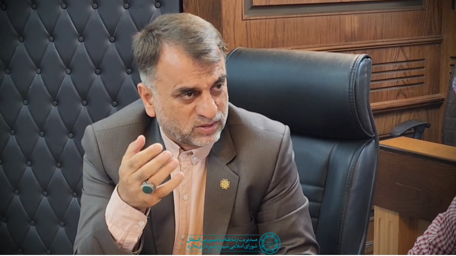 کمیته زیباسازی منظر شهری ملارد: درخشش المان‌های شهدا و فصلی در شهر ملارد