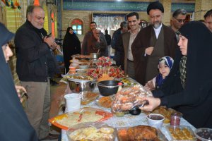 بازدید شهردار از جشنواره غذا در گلزار شهدای ملارد