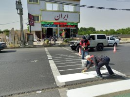 طرح ایمن سازی معابر جهت سهولت در تردد عابرین پیاده اجرا شد .