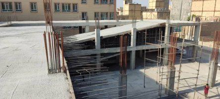 اتمام آرماتوربندی سقف تجاری پارکینگ طبقاتی و آماده سازی پروژه جهت بتن ریزی