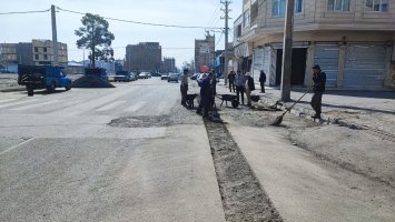 در ادامه نهضت آسفالت در شهرملارد... انجام عملیات لکه گیری آسفالت در خیابانهای آزادگان و  ۱۰ متری فرزانه