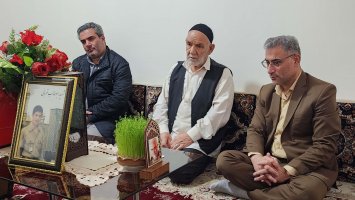 دیدار نوروزی مدیران شهرداری ملارد با خانواده معظم شهید قربانی و شهید بهرامی