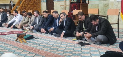 دیدارشهردارواعضای شورای اسلامی شهر با نمازگزاران مسجد جامع خامس آل عبا 