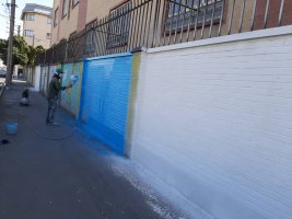 اجرای عملیات رنگ آمیزی مدارس و جداول توسط واحد زیبا سازی