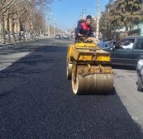 آسفالت معابر شهر در راستای استقبال از مسافرین نوروزی