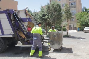 به چهره خیابان دکتر حسابی تا بلوار شیوا رنگ نشاط و سرزندگی پاشیده شد.