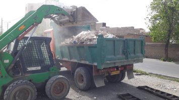  نخاله برداری و تسطیح زمین های خالی در سطح شهر