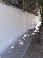 رنگ آمیزی دیوار های مدرسه حدیثه 