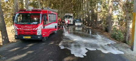 حضور پرسنل عملیات آتش نشانی در حادثه تصادف محور چیتگر  