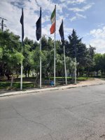 اهتزاز بیرق های مشکی بمناسبت  شب های عزاداری حضرت امیرالمومنین علی (ع) در شهرملارد