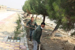 عملیات لوله گذاری آب خام  در بلوار شهید نسائی 
