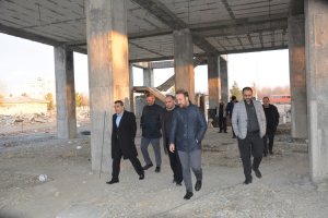 بازدید میدانی شهردار ملارد از روند پیشرفت پروژه خانه فرهنگ بانوان شهر ملارد 