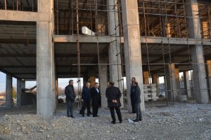 بازدید میدانی شهردار ملارد از روند پیشرفت پروژه خانه فرهنگ بانوان شهر ملارد 