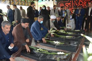 گلباران مزار شهدا به مناسبت گرامیداشت هفته دولت