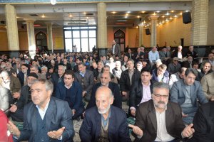 حضور کولیوند شهردار ملارد در نمازجمعه شهر ملارد 