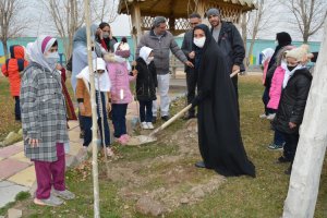 برگزاری مراسم درختکاری با محوریت طرح (کاشت نهال مادر بهمراه فرزند) با حضور مسئولین شهری ملارد با شعار هر یک از ما در داشتن زمینی سبزتر سهم داریم…