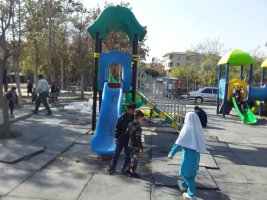 تجهیز بوستان های سطح شهر به لوازم بازی و سرگرمی