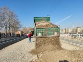 اجرای عملیات زیرسازی بلوار طبیعت خوشنام