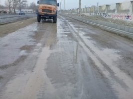 انجام عملیات مخلوط ریزی، زیر سازی و تسطیح بلوار طبیعت خوشنام