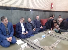 برگزاری میز خدمت به مناسبت دهه فجر در مصلای نمازجمعه شهر ملارد