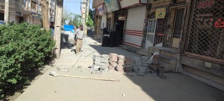 اجرای کفپوش در پیادهروی خیابان کسری