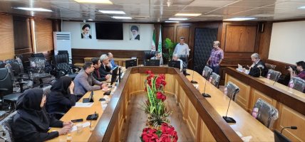  ملاقات مردمی و تاکید مهندس بهمنی بر رسیدگی سریع به مطالبات شهروندان