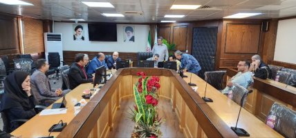  ملاقات مردمی و تاکید مهندس بهمنی بر رسیدگی سریع به مطالبات شهروندان