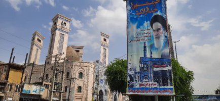 فضاسازی شهر و نصب پرچم و بنر به مناسبت فرارسیدن سوم خرداد