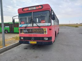 نصب بنرتسلیت ایام محرم و سیاه پوش شدن سازمان حمل و نقل بار و مسافر شهرداری ملارد 